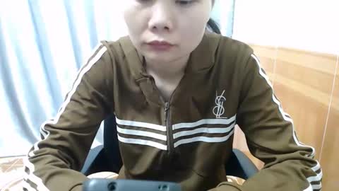 kitti_baby2x online show from December 23, 2025, 1:03 am