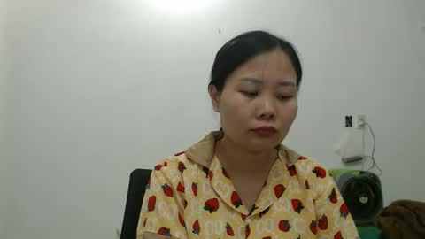 kitti_baby2x online show from April 1, 2026, 1:41 pm