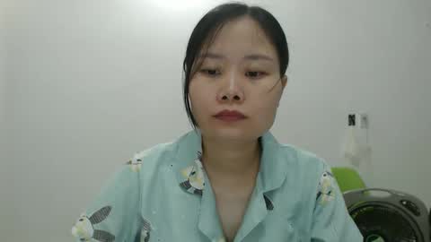 kitti_baby2x online show from April 8, 2026, 2:55 am