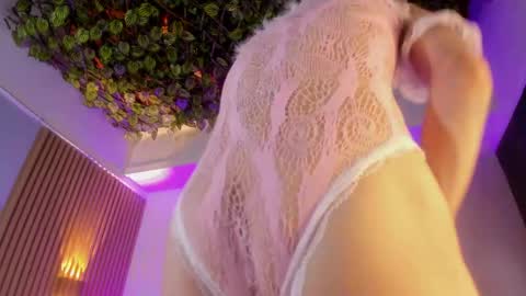 Snapshot of kitty__bunny chatting on May 22, 2026, 12:00 pm kitty__bunny online show from May 22, 2026, 12:00 pm