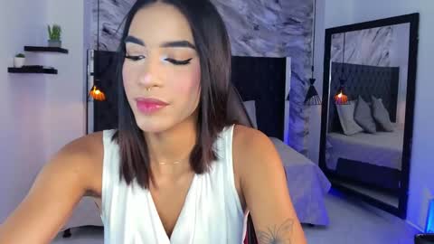 Snapshot of kitty_collins_ chatting on June 3, 2026, 11:46 am Kitty online show from June 3, 2026, 11:46 am