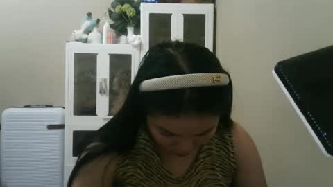 kitty_fussy online show from September 26, 2025, 9:13 am