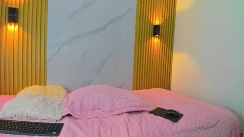 Snapshot of kitty_gill chatting on December 28, 2024, 2:32 pm kitty_gill online show from December 28, 2024, 2:32 pm