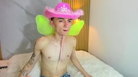 Snapshot of kitty_gill chatting on January 11, 2025, 5:29 pm kitty_gill online show from January 11, 2025, 5:29 pm