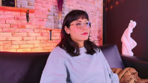 Kitty online show from April 6, 2026, 4:46 am