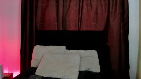 KITTY online show from April 6, 2026, 4:41 pm