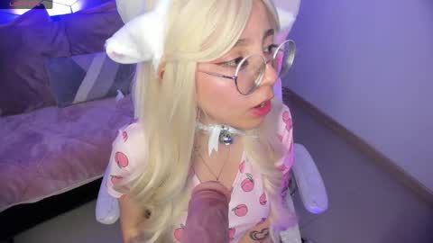 Kitty online show from May 24, 2026, 3:22 am