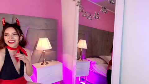 Kitty online show from October 8, 2025, 1:31 pm