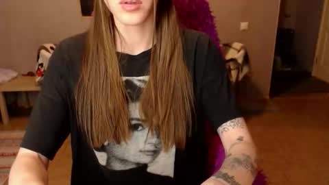 Snapshot of kittylovemoon chatting on March 30, 2026, 7:37 pm KittyloveMoon online show from March 30, 2026, 7:37 pm