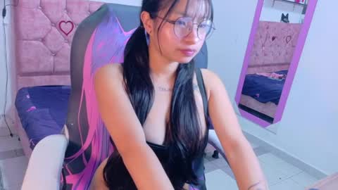 kittytokio online show from May 4, 2026, 8:49 pm