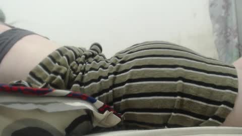 kittywhiteass online show from December 6, 2024, 9:32 am