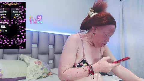 Snapshot of kittywhiteass chatting on May 5, 2026, 6:21 am kittywhiteass online show from May 5, 2026, 6:21 am