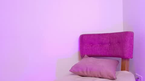 Kitty Hill online show from November 2, 2025, 5:32 am