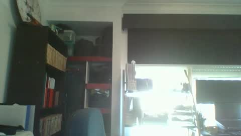 kiwi_boss61 online show from May 7, 2026, 3:45 am