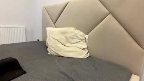 Snapshot of kiwigray chatting on January 19, 2026, 2:21 pm kiwigray online show from January 19, 2026, 2:21 pm