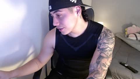 Snapshot of kiyo__ chatting on May 15, 2026, 1:23 am kiyo__ online show from May 15, 2026, 1:23 am