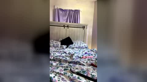 Snapshot of kkrazyy chatting on March 25, 2026, 4:46 pm kkrazyy online show from March 25, 2026, 4:46 pm