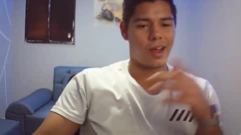 Snapshot of klars_mood chatting on May 19, 2026, 6:47 pm klars online show from May 19, 2026, 6:47 pm