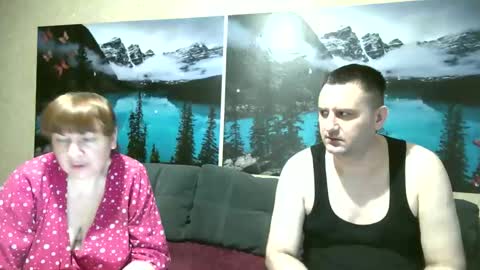 Kleosnow online show from May 17, 2026, 9:17 am