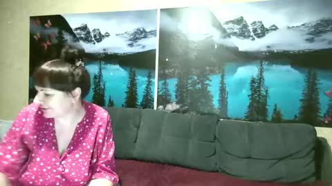 Kleosnow online show from May 25, 2026, 9:26 am