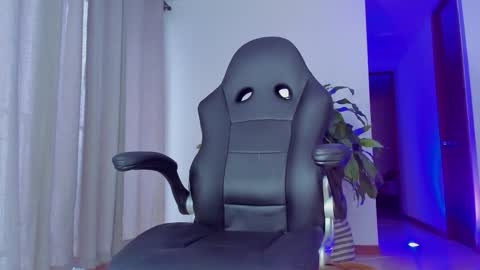 klinsmannwalton online show from November 3, 2025, 11:22 am