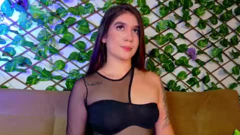 kloe_bella online show from September 28, 2025, 1:16 pm