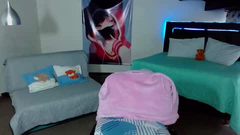 Kloe deker online show from January 18, 2025, 2:12 pm