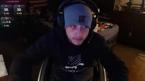 Snapshot of kneesdown321 chatting on January 30, 2025, 4:27 am kneesdown321 online show from January 30, 2025, 4:27 am