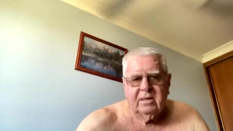 Aussiedude online show from December 23, 2024, 3:50 am