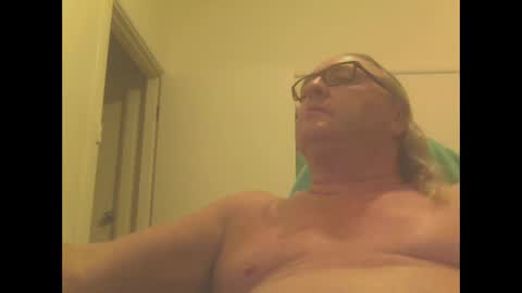 knobout online show from December 23, 2024, 4:39 pm