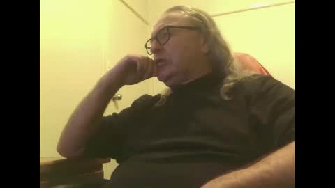 Snapshot of knobout chatting on April 22, 2026, 10:50 am knobout online show from April 22, 2026, 10:50 am
