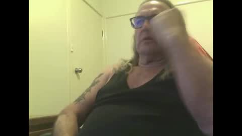 Snapshot of knobout chatting on April 30, 2026, 1:28 pm knobout online show from April 30, 2026, 1:28 pm