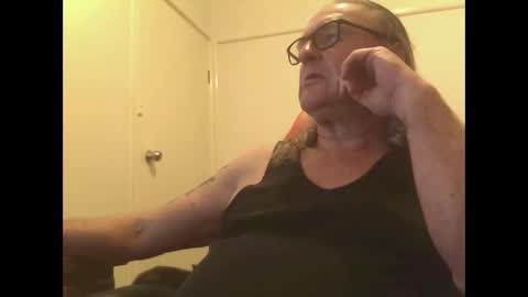 Snapshot of knobout chatting on May 6, 2026, 9:58 am knobout online show from May 6, 2026, 9:58 am