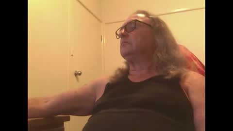 Snapshot of knobout chatting on May 25, 2026, 11:38 am knobout online show from May 25, 2026, 11:38 am