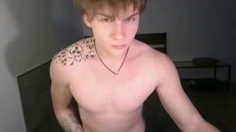 Adam online show from November 25, 2025, 10:10 pm