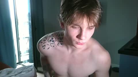 Snapshot of knotsiemens chatting on February 18, 2026, 12:23 pm Adam online show from February 18, 2026, 12:23 pm