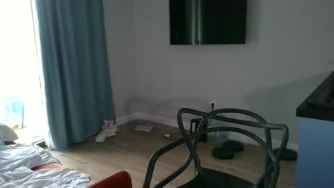 Snapshot of knotsiemens chatting on February 19, 2026, 12:01 pm Adam online show from February 19, 2026, 12:01 pm