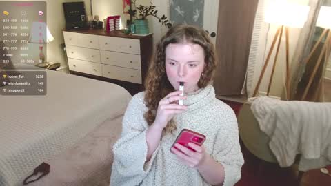 knowlita  online show from December 10, 2024, 12:39 am