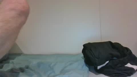 kokot123988 online show from October 8, 2025, 2:04 pm