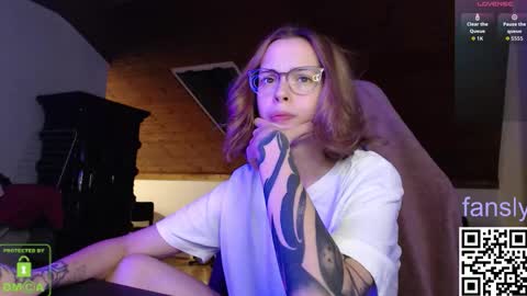 Valou online show from October 2, 2025, 8:05 pm