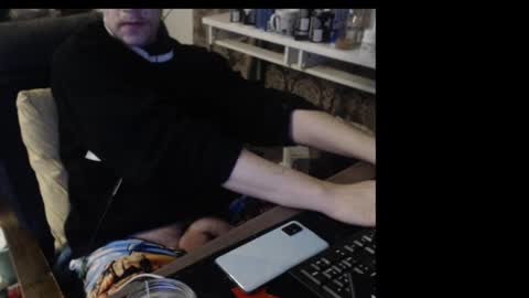 Kompura online show from December 21, 2025, 6:53 am