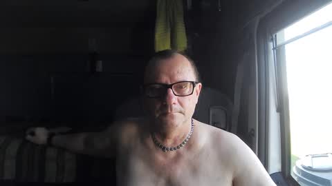 Snapshot of komputer123456789 chatting on March 9, 2025, 11:36 am Bogdan online show from March 9, 2025, 11:36 am