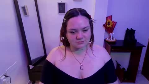 camila online show from March 18, 2026, 3:42 am