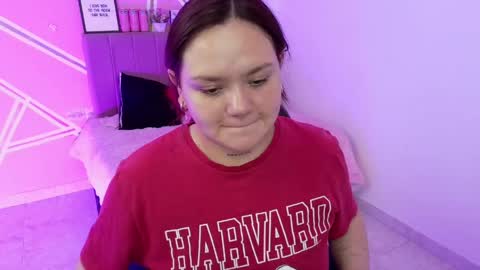 camila online show from April 10, 2026, 8:35 pm