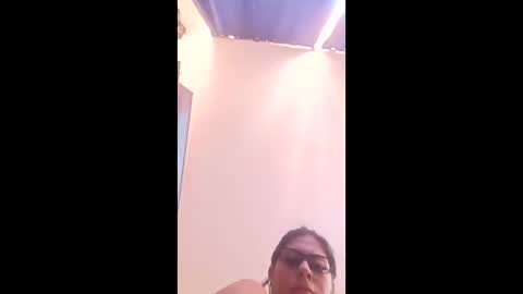 Konny and Laila online show from March 11, 2026, 6:36 pm