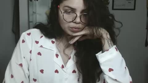 Karoll online show from October 18, 2025, 1:08 am