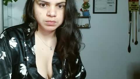 Karoll online show from November 2, 2025, 12:24 am