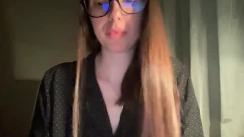 koravine online show from November 19, 2025, 10:10 pm