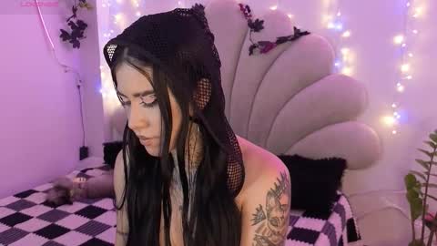 korolova online show from December 14, 2025, 9:19 pm