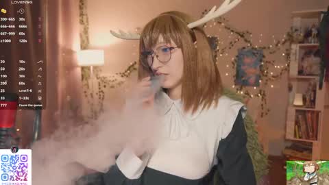 koshkasenpai online show from April 13, 2026, 3:12 am